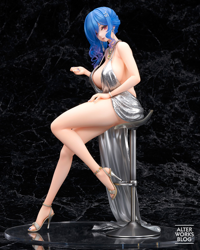 ALTER《碧藍航線》聖路易斯 Luxury Handle Ver. 1/6 比例模型 大膽禮服與無瑕肉體交織成的完美畫面!