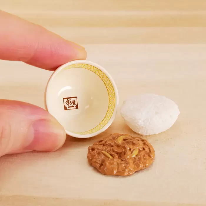 Kenelephant『すき家迷你模型收藏』轉蛋、盒玩 招牌牛丼、店家看板精緻微縮！