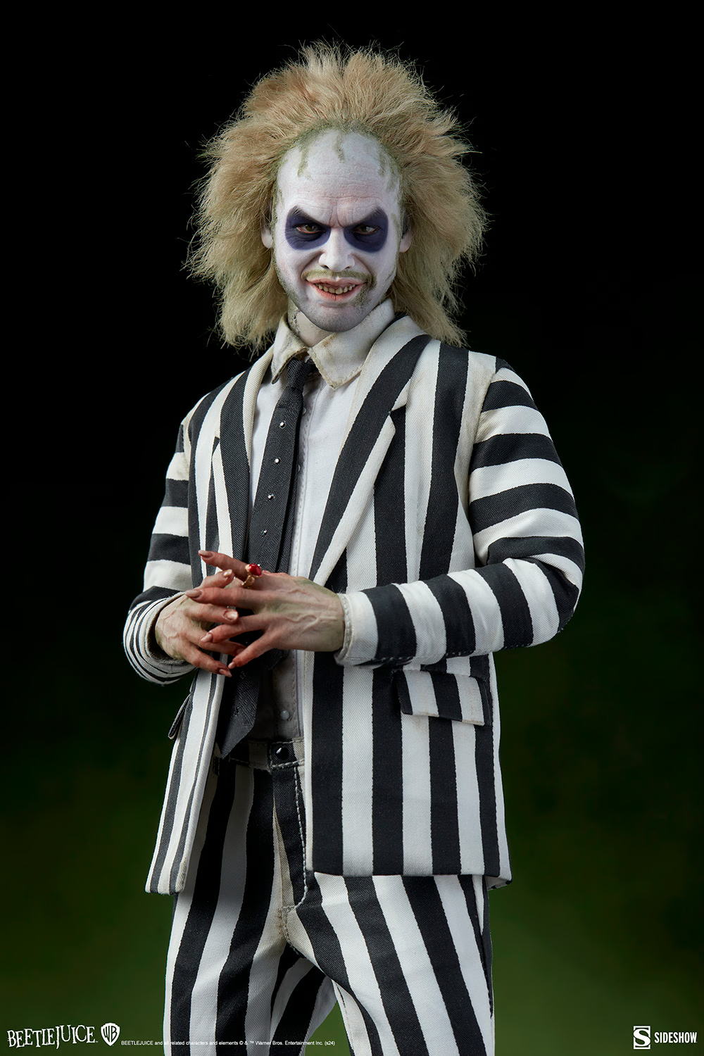 SIDESHOW「陰間大法師」（Beetlejuice）1/6 比例可動人偶 不修邊幅的怪誕氣息高度還原！