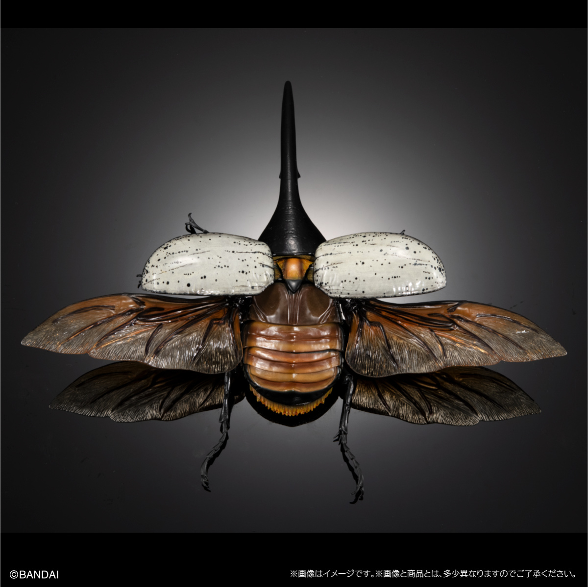 萬代『生物大圖鑑Ultimate 赫克力士長戟大兜蟲』轉蛋 31處可動關節、替換鞘翅極逼真還原!