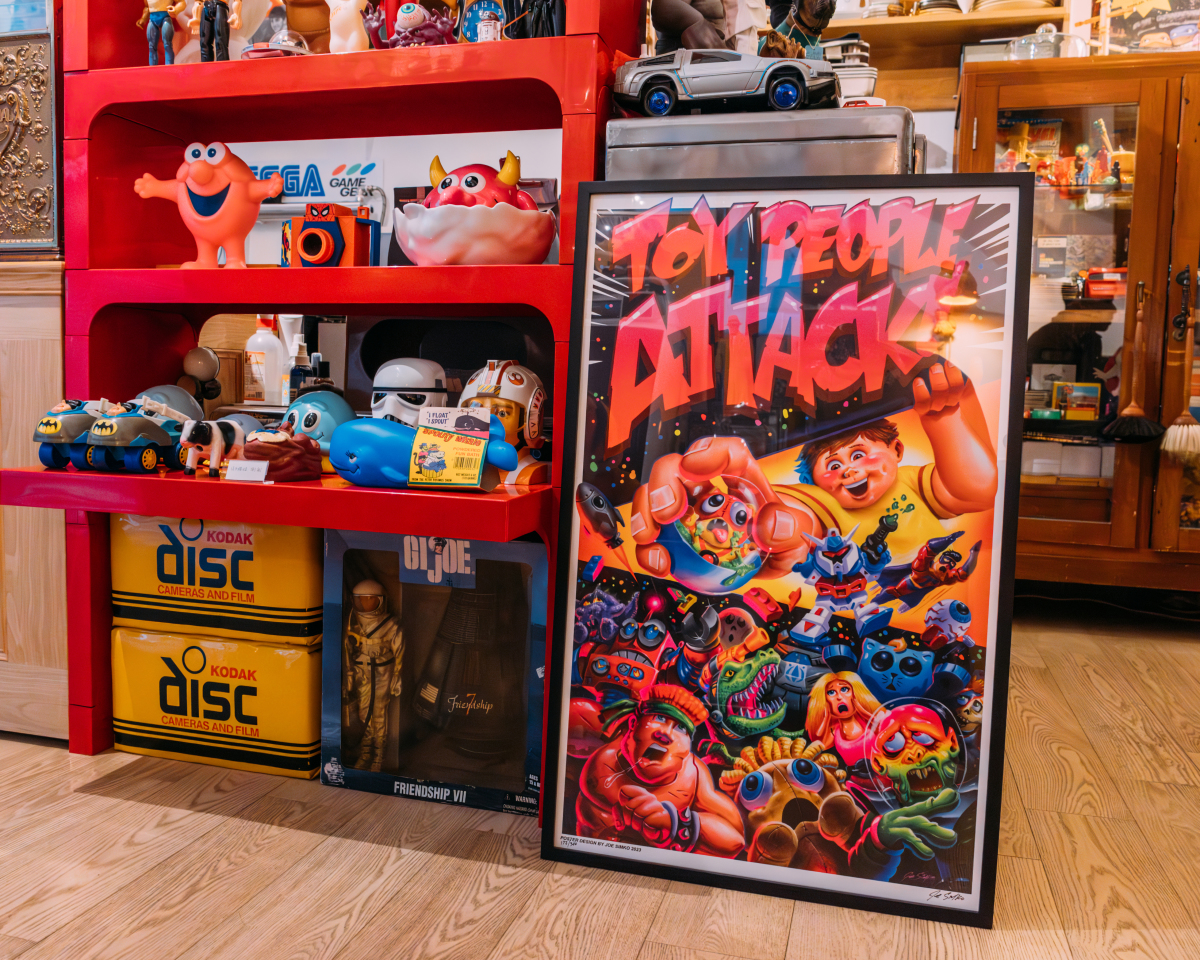 突破次元的傑作!Joe Simko × 玩具人“ TOY PEOPLE ATTACK ! ”親筆簽名海報抽選開始~ !