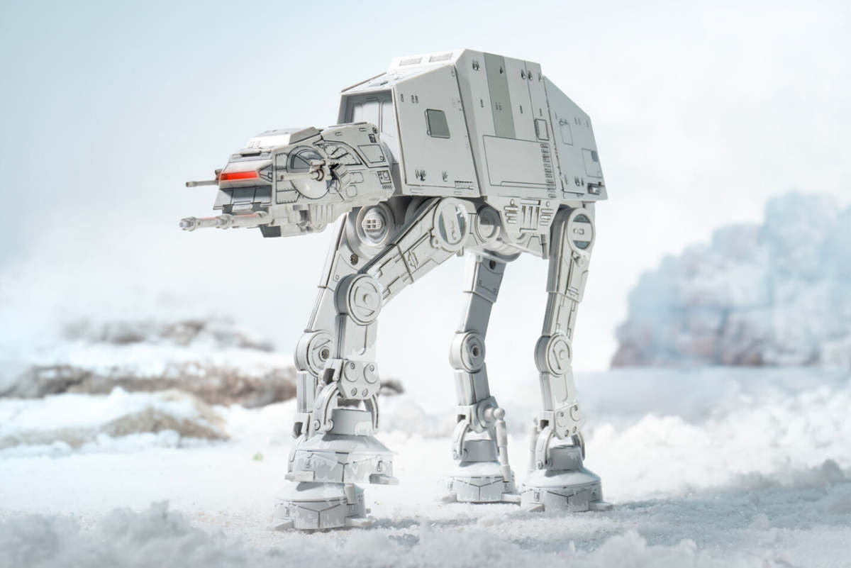 Jazwares『星際大戰 迷你星際中隊 霍斯星之役』戰鬥套組，多種載具重現冰天雪地中的名場面！