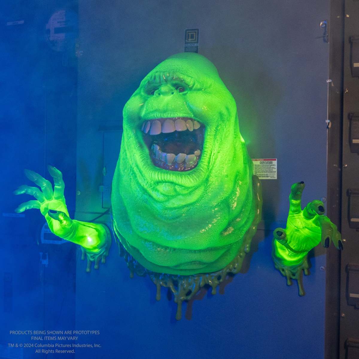 Trick or Treat Studios『《魔鬼剋星》史萊姆（Slimer）／祖魯（Zull）』發光壁飾，用破牆而出的鬼怪來裝飾房間吧！