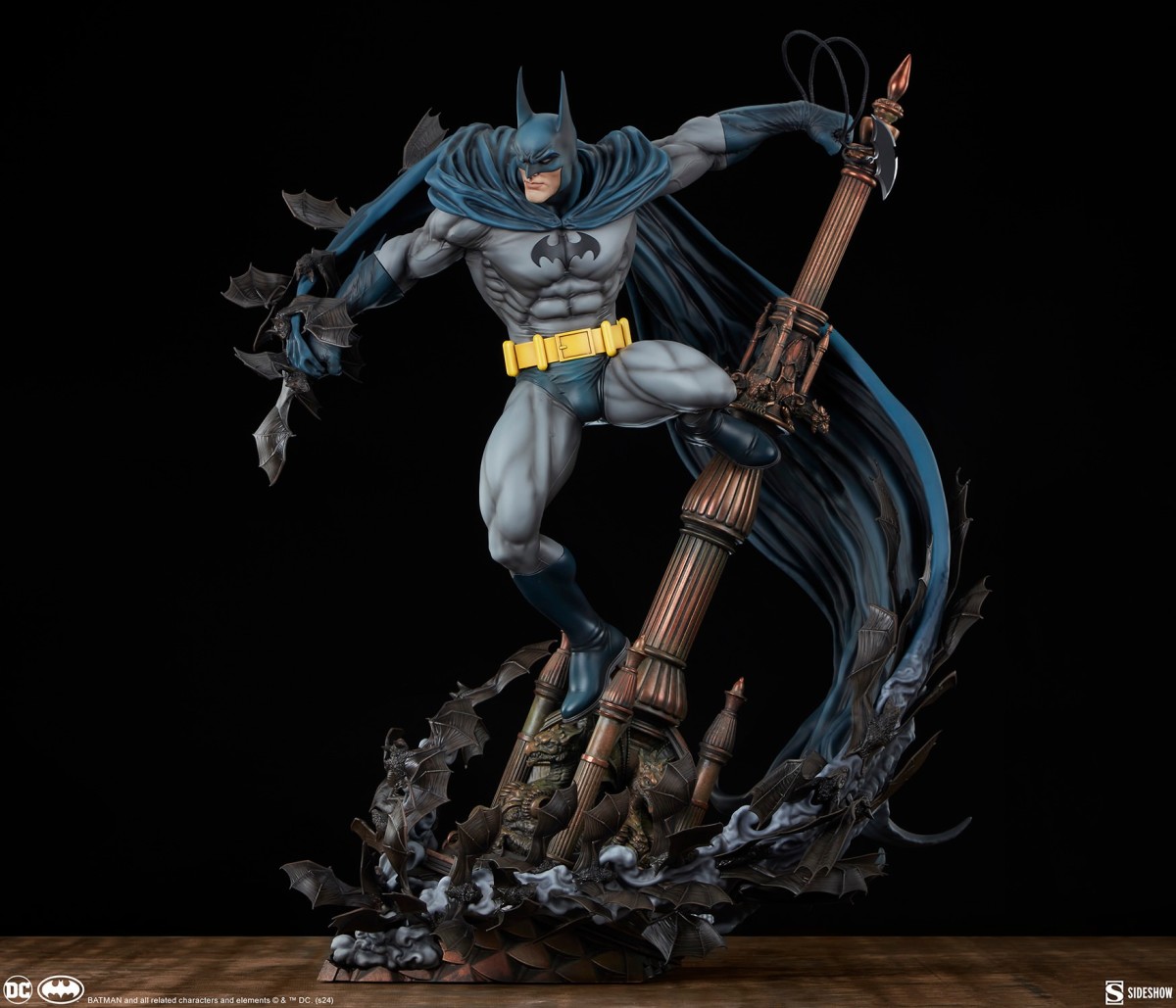 Sideshow Collectibles 蝙蝠俠收藏雕像，浮誇長耳設計展現高譚守護者的強大存在感！