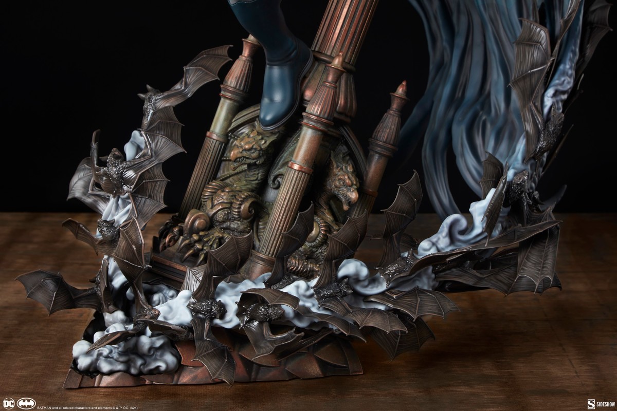 Sideshow Collectibles 蝙蝠俠收藏雕像，浮誇長耳設計展現高譚守護者的強大存在感！
