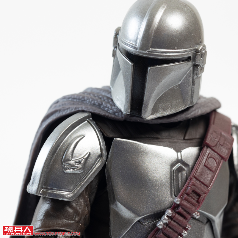 孩之寶 黑標系列「薩繽·連 Force FX 菁英光劍」、「達斯·維達&曼達洛人 可動人偶」開箱報告 用超讚玩具迎接星戰日!