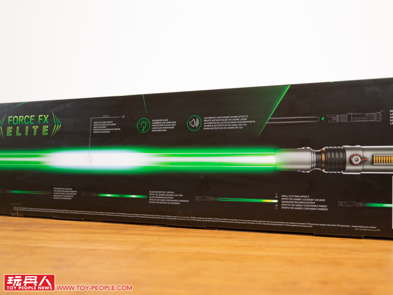 孩之寶 黑標系列「薩繽·連 Force FX 菁英光劍」、「達斯·維達&曼達洛人 可動人偶」開箱報告 用超讚玩具迎接星戰日!