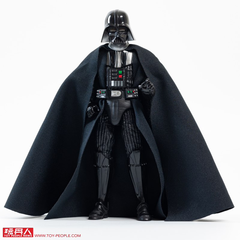 孩之寶 黑標系列「薩繽·連 Force FX 菁英光劍」、「達斯·維達&曼達洛人 可動人偶」開箱報告 用超讚玩具迎接星戰日!