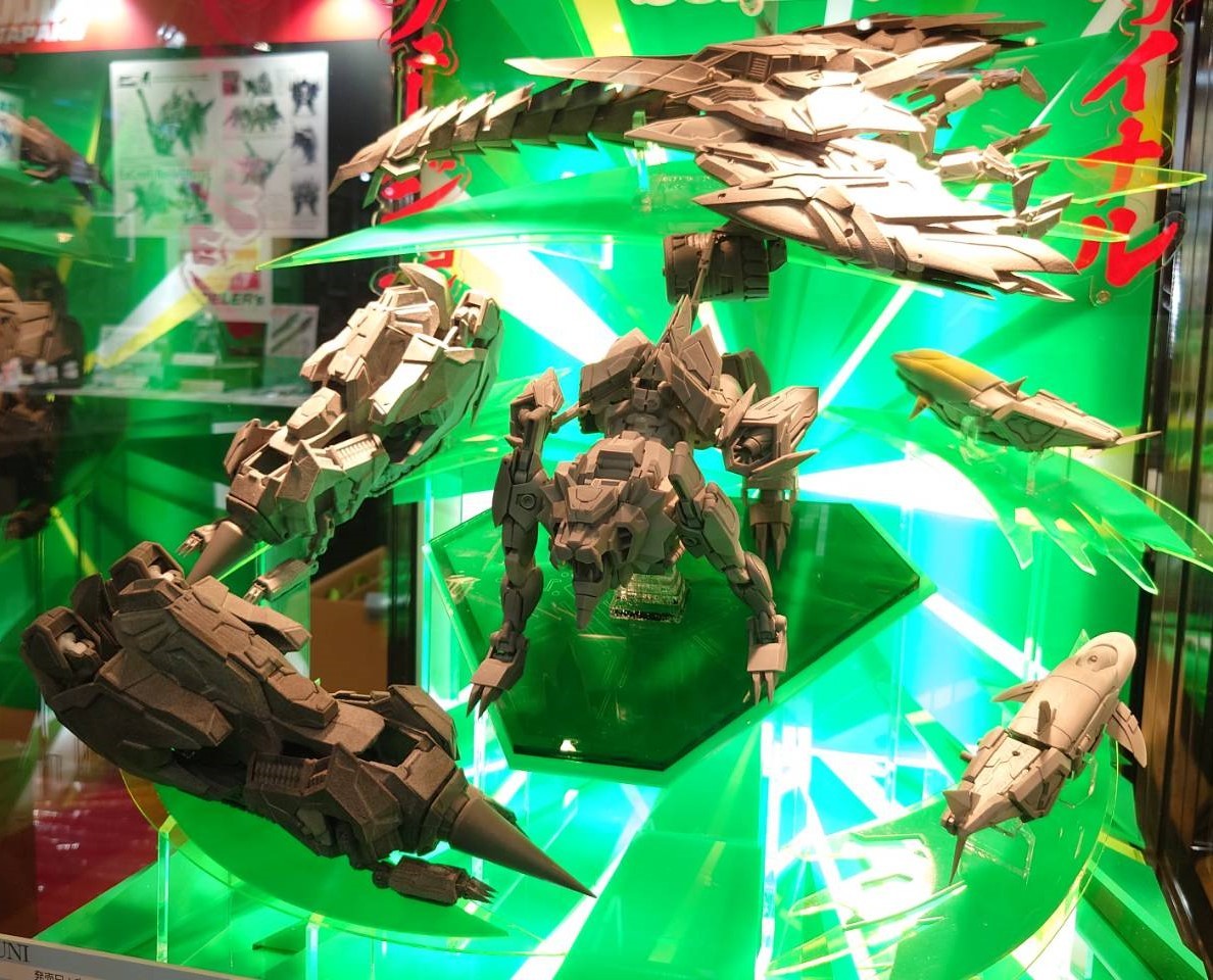 完成品模型『AMAKUNI超機神』正式發表 搭載完全變形合體機構的『始源我王凱牙』開發中!