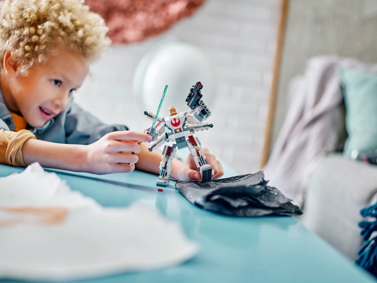 LEGO《星際大戰》主題五款新作分別將在 6 月、8 月發售！路克·天行者駕駛機甲襲來