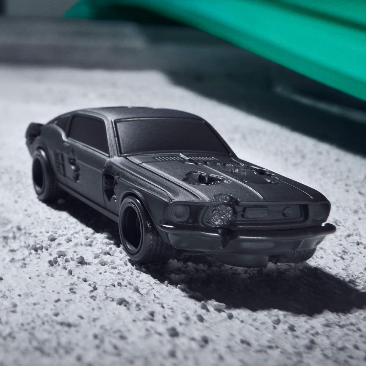 Mattel Creations『風火輪 x Daniel Arsham 第四圈-腐蝕 Mustang/腐蝕 Safari』藝術與經典車款的完美融合再推新作!