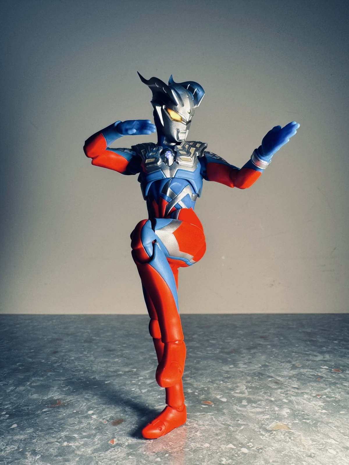 Shf•Ultraman Zero開箱介紹