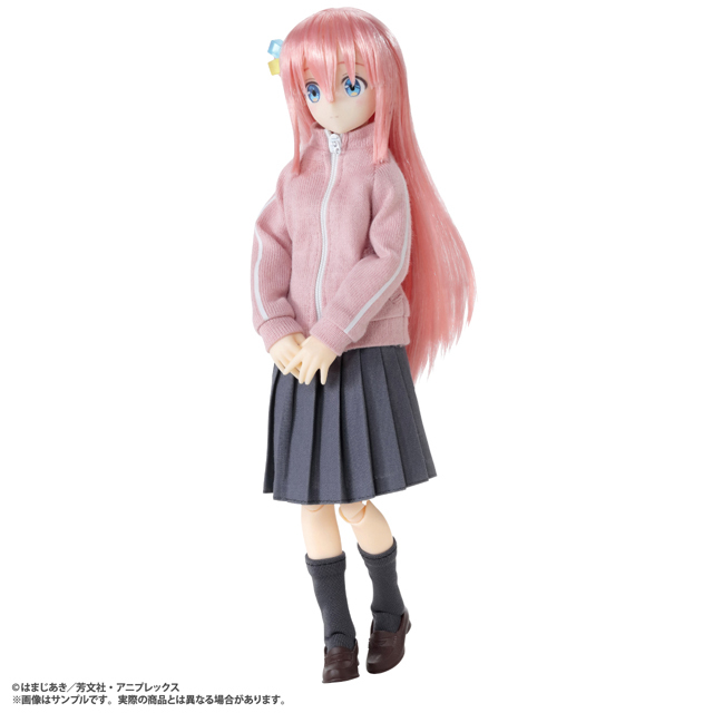 AZONE『Pureneemo《孤獨搖滾!》後藤一里』1/6 比例可動娃娃,精湛製偶技術讓小孤獨化身細緻娃娃!