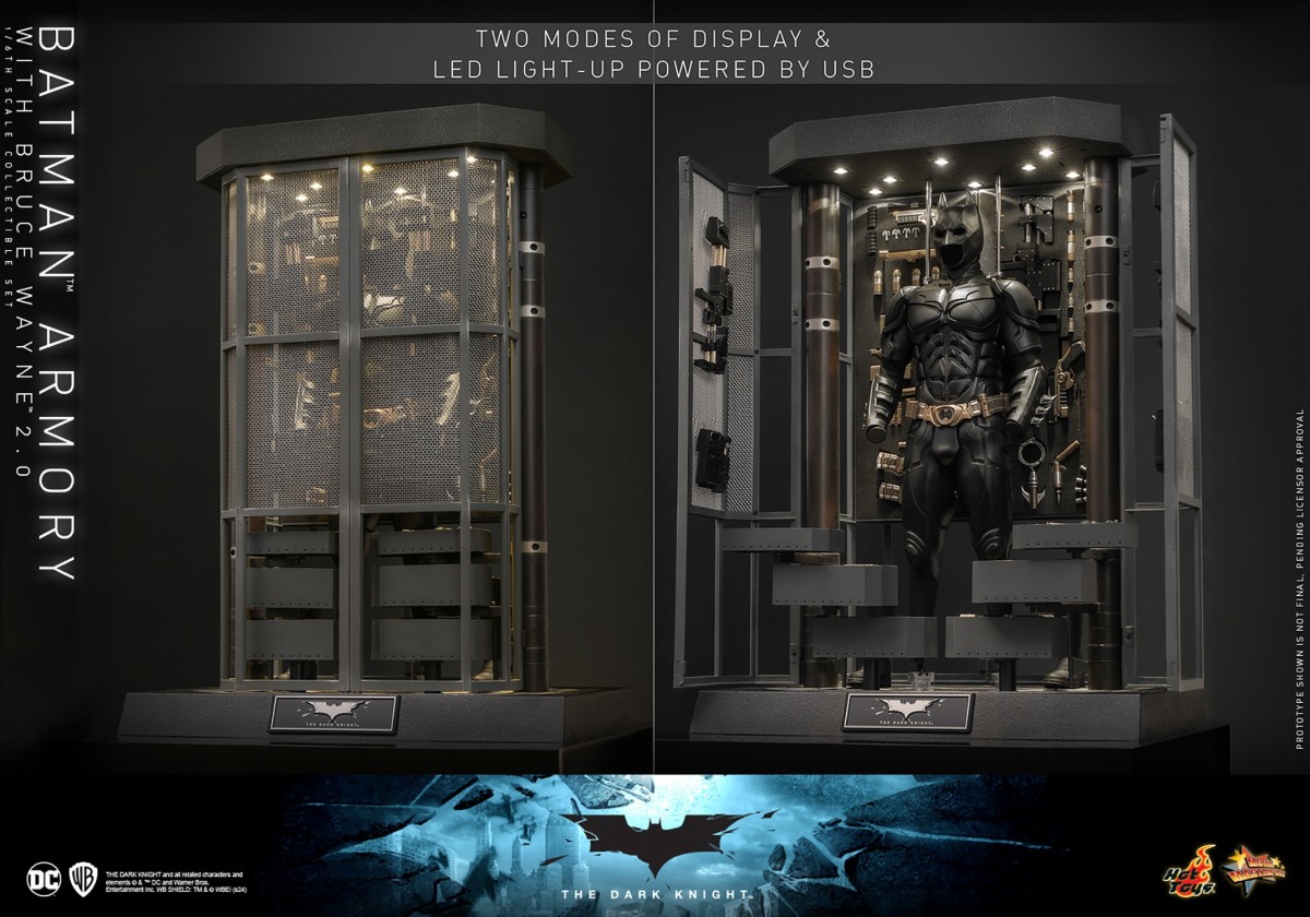Hot Toys『《黑暗騎士》蝙蝠俠武器格納庫與布魯斯·韋恩(Batman Armory with Bruce Wayne) 2.0』1/6 比例收藏套裝組