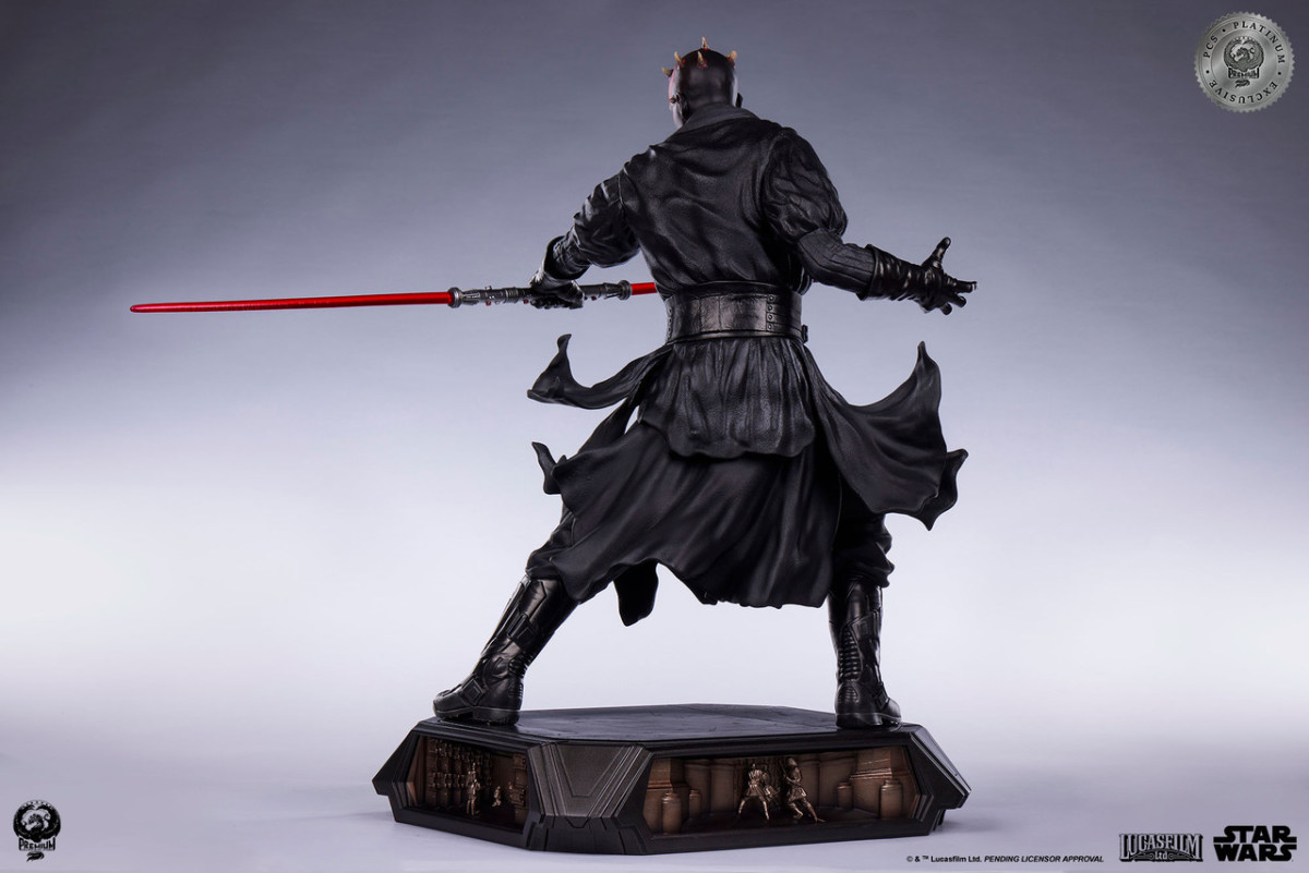 PCS『《星際大戰首部曲:威脅潛伏》達斯·魔(Darth Maul)白金限定版』1/3 比例收藏雕像,替換展示裸上身的霸氣姿態!