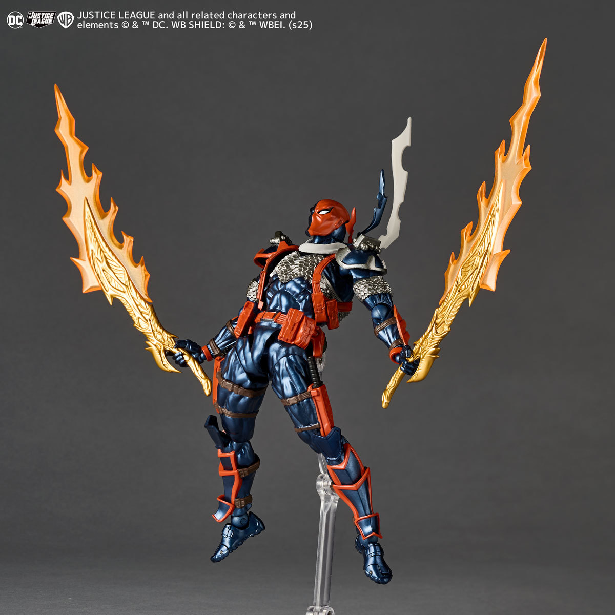 海洋堂『AMAZING YAMAGUCHI 喪鐘(Deathstroke)Ver.1.5 』可動人偶,新增弒神者之刃與大魄力火焰特效!