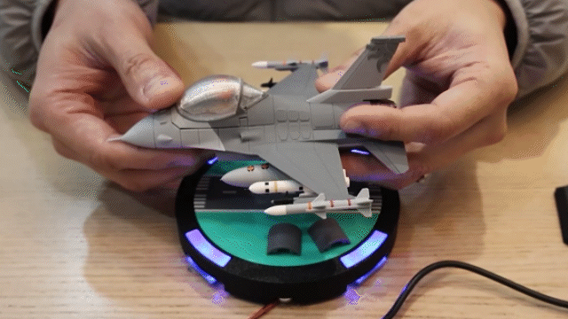 磁浮起飛！3D-Print F16(SD Ver.)