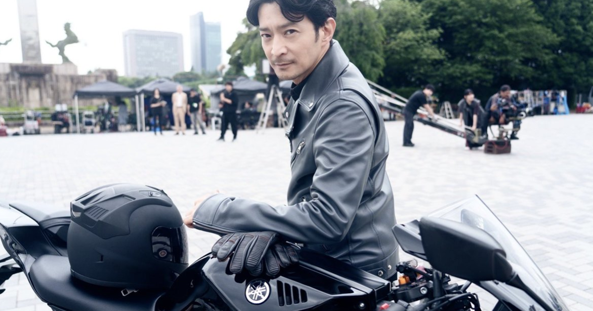 津田健次郎曬出YAMAHA「YZF-R7」合照　網友暴動：「根本下一秒要變身成假面騎士吧！」