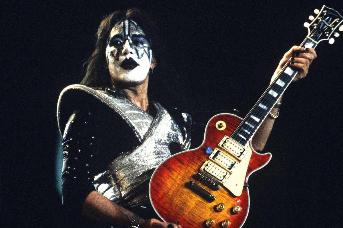 KISS傳奇吉他手艾斯弗利因意外辭世享壽74歲　「太空人」劃下搖滾傳奇句點