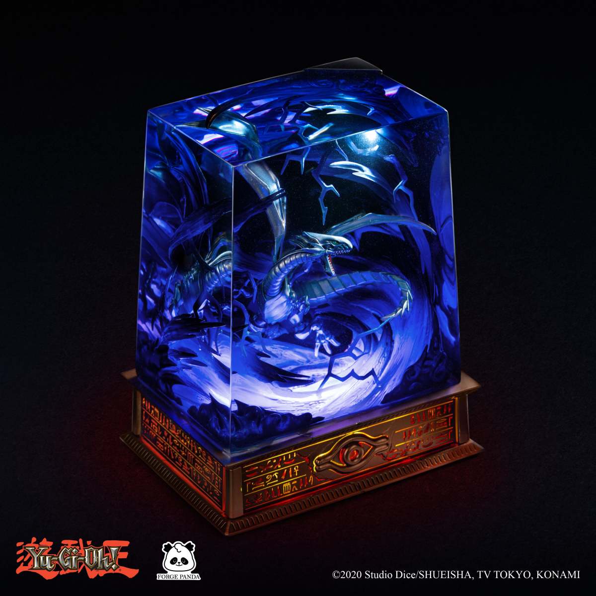 究極品質　異世界に瞬く蒼光流星　幻のブルーメテオシラーブラックフローライト FORGE PANDA「遊☆戯☆王 青眼の白龍 LEDジオラマランプ」破滅の