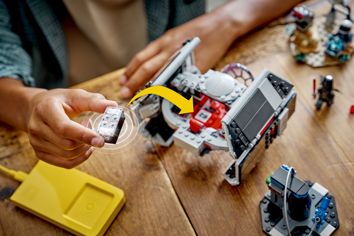 LEGO SMART Playシステムと連携する『スター・ウォーズ』の3セットが 