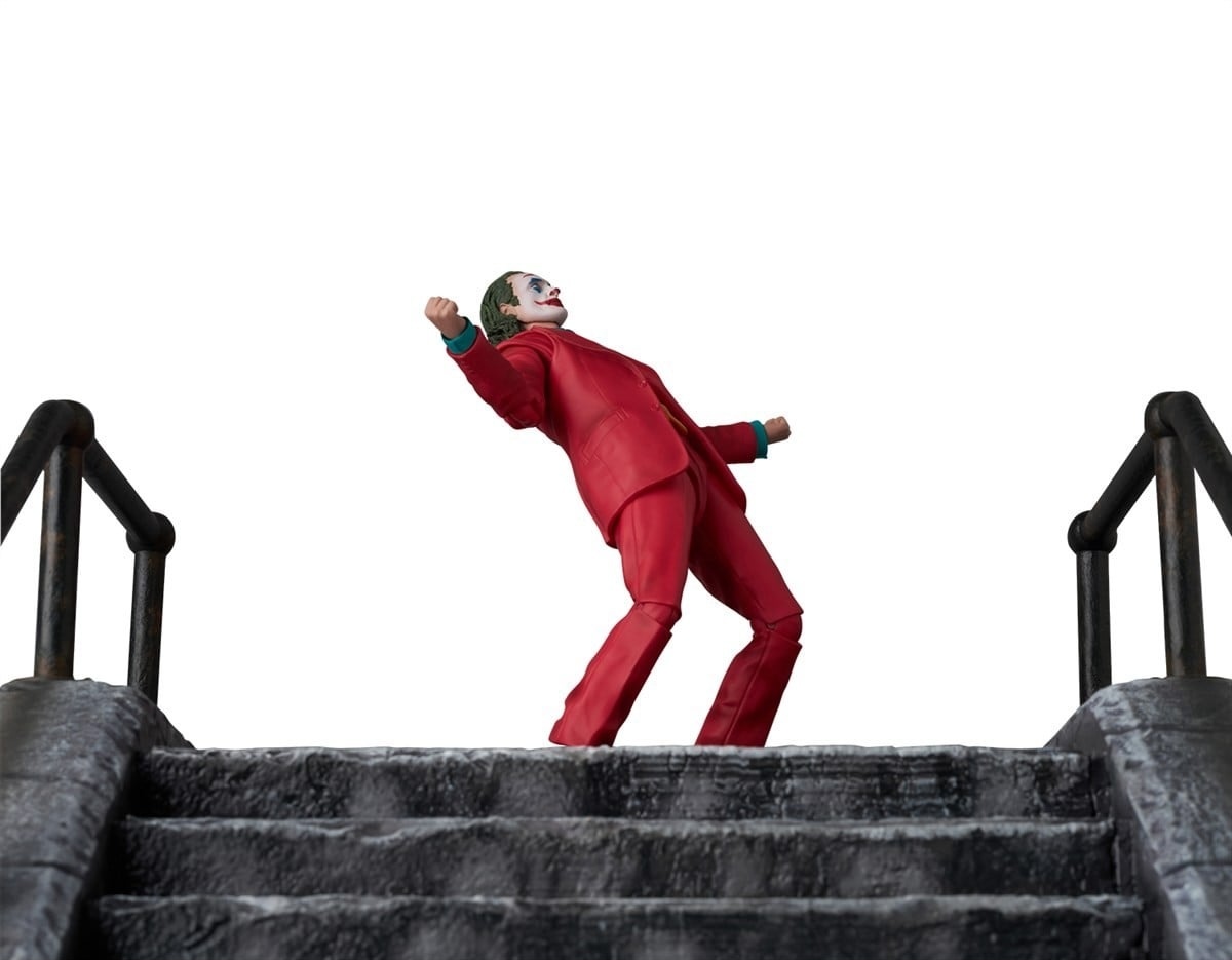 MAFEX「No.309《ジョーカー》ジョーカー（JOKER Ver.）」可動