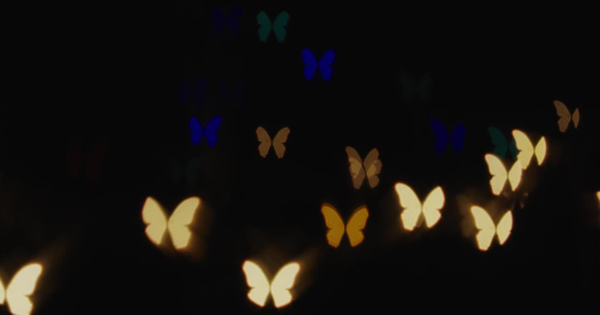 Japanese Artist Accused of AI Art Because "Every Butterfly Looks the Same" — Artist Claps Back: "Duh, I Copy-Pasted!"