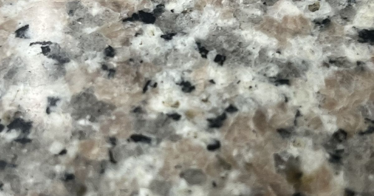 Japanese Netizen Sees a 'Beautiful Girl' in a Stone Slab, and Now the Internet Can't Unsee It