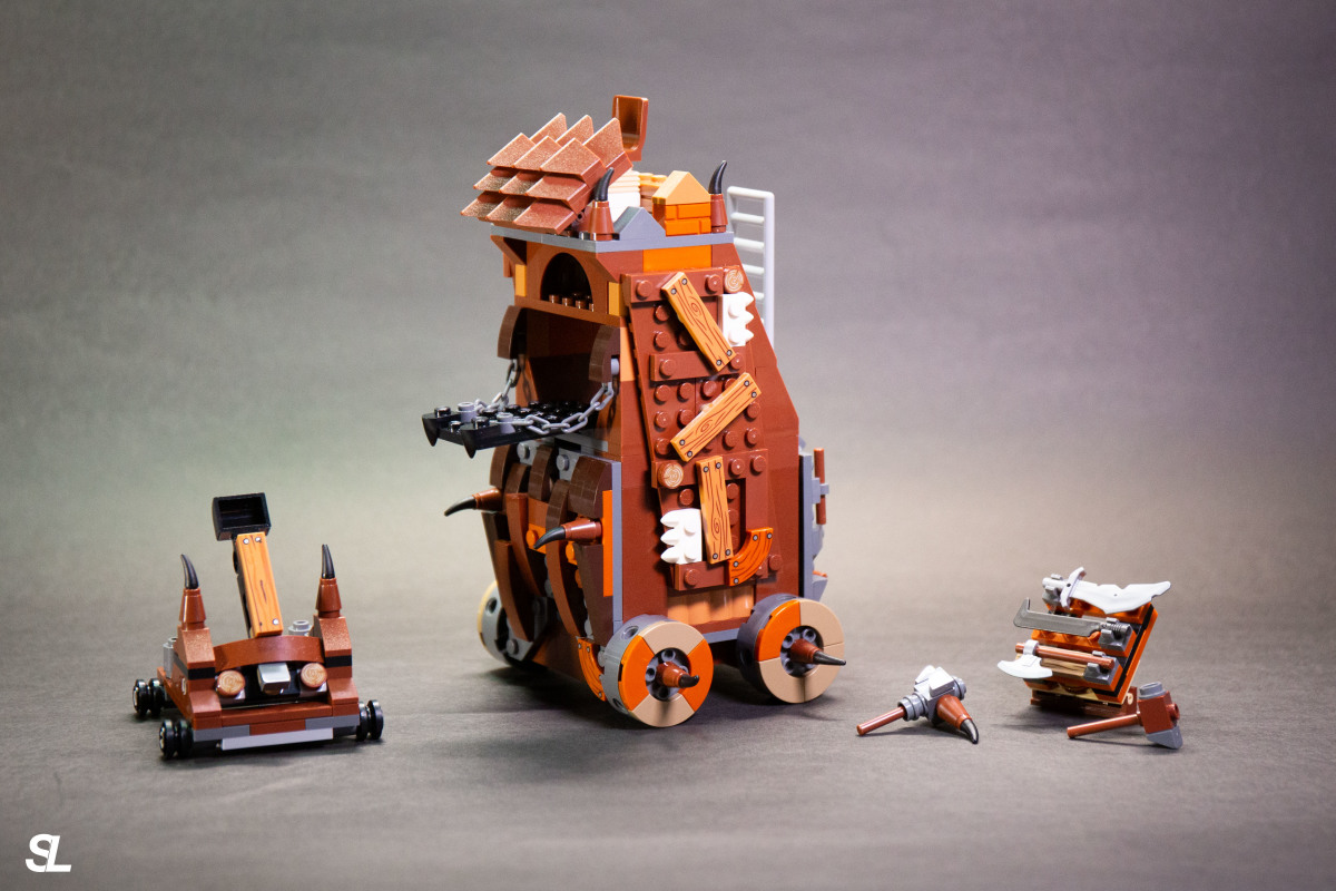 Hands-On with the LEGO Lord of the Rings: Minas Tirith Exclusive Orc Siege Tower Make & Take