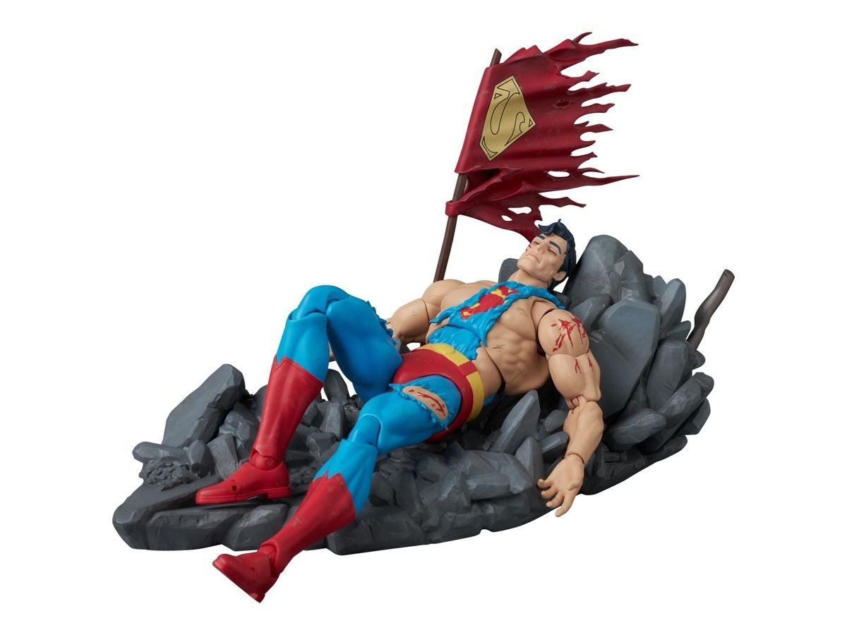 MAFEX No.318 ワンダーウーマン（SUPERMAN: FOR TOMORROW）アクション