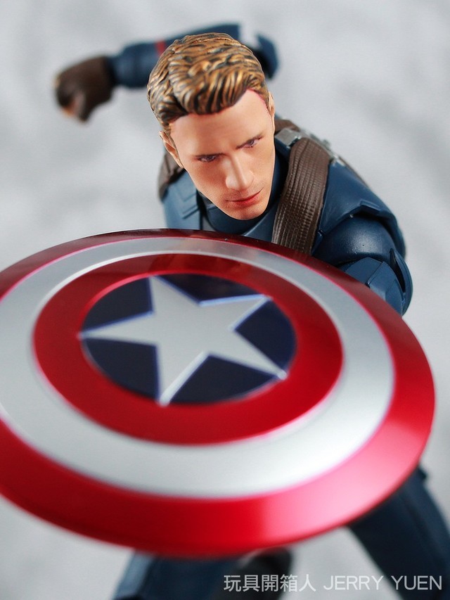 [開箱玩評] S.H.Figuarts Captain America -Civil War-