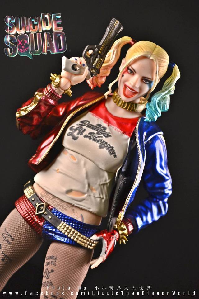 【小小玩具大大世界。投稿】[玩評] Mafex 033 Harley Quinn 哈莉·奎茵/小丑女 (Suicide Squad)