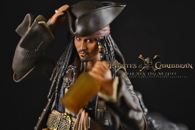 【小小玩具大大世界。投稿】 [玩評] SHF 神鬼奇航：死無對證 Jack Sparrow